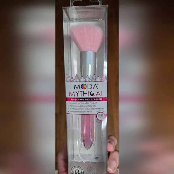 Moda brush bundle - Picture 9 of 10